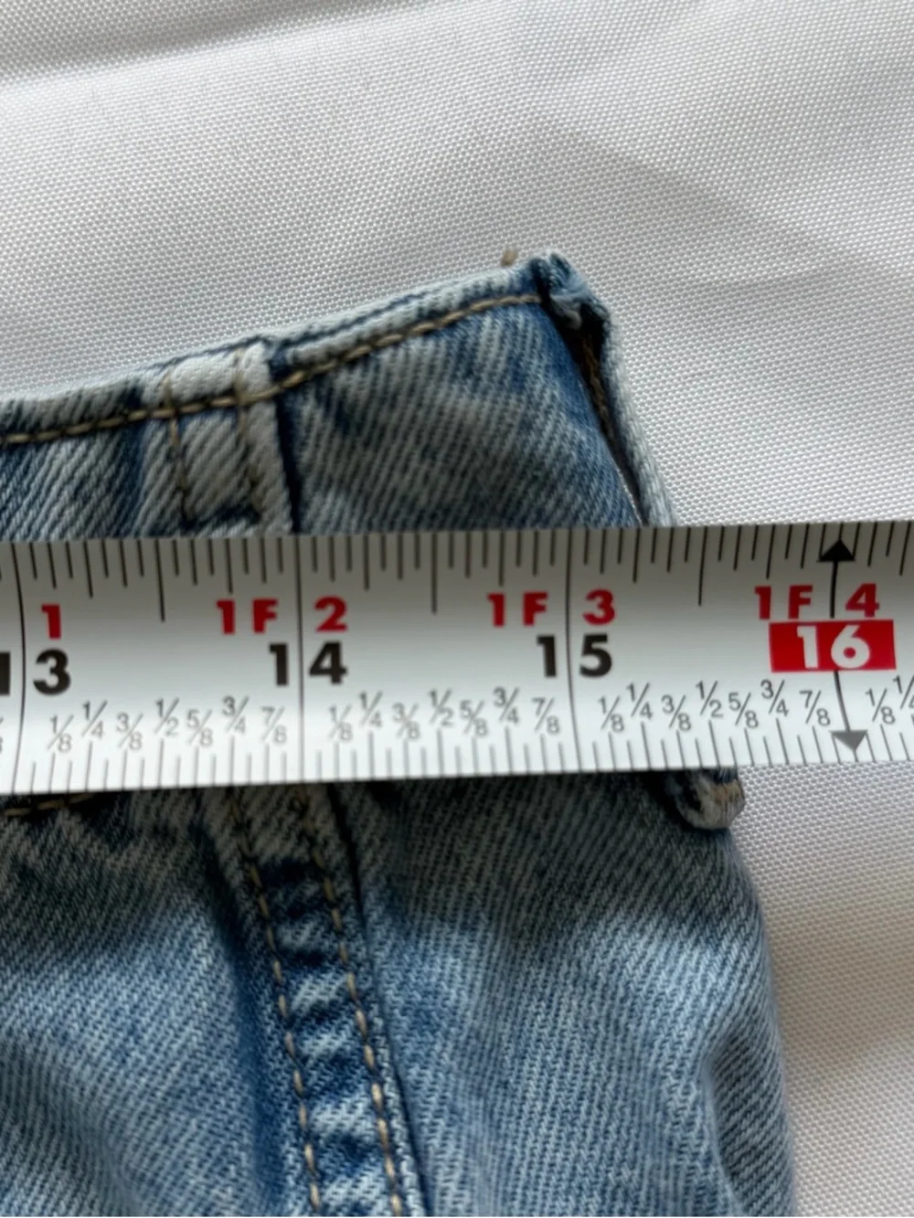 Old Navy high rise baggy wide leg jeans women’s 8 light blue wash EUC‎ - Picture 7 of 11